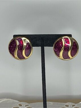 Vintage Purple Enamel Shimmer Swirl Abstract Gold Tone Dome 1" Fashion Earrings